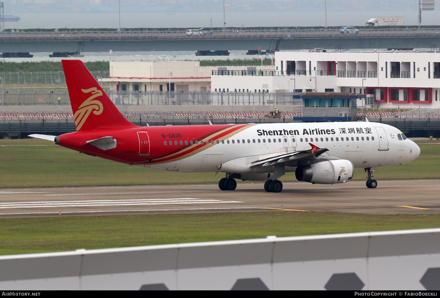 Aircraft Photo of B-6835 | Airbus A320-232 | Shenzhen Airlines | AirHistory.net #876491