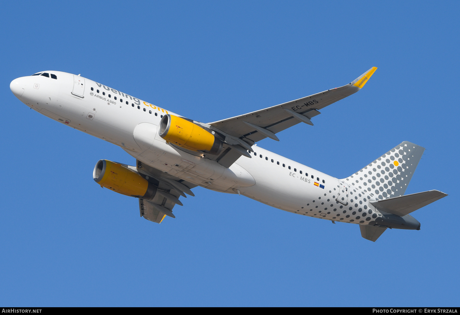 Aircraft Photo of EC-MBS | Airbus A320-214 | Vueling Airlines | AirHistory.net #876513
