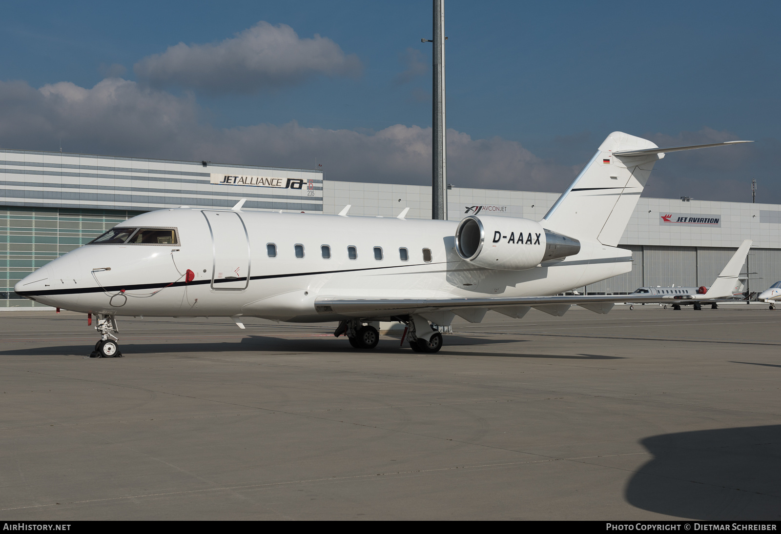 Aircraft Photo of D-AAAX | Bombardier Challenger 604 (CL-600-2B16) | AirHistory.net #876668