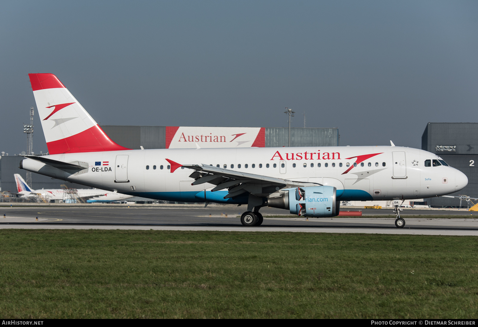 Aircraft Photo of OE-LDA | Airbus A319-112 | Austrian Airlines | AirHistory.net #877014