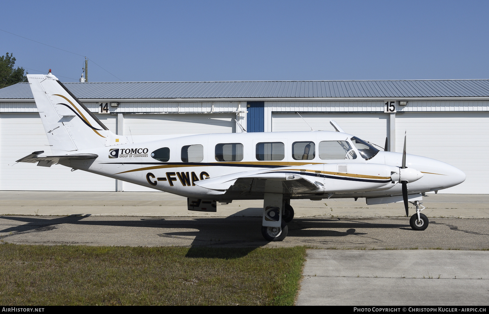 Aircraft Photo of C-FWAG | Piper PA-31-350 Navajo Chieftain | Tomco Group of Companies | AirHistory.net #877269