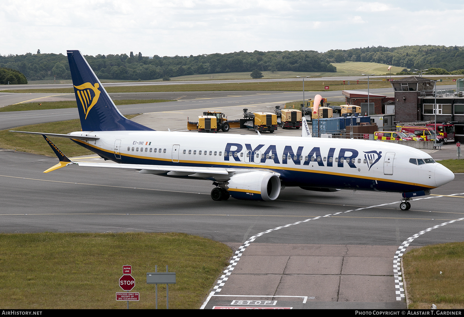 Aircraft Photo of EI-IHI | Boeing 737-8200 Max 200 | Ryanair | AirHistory.net #877385