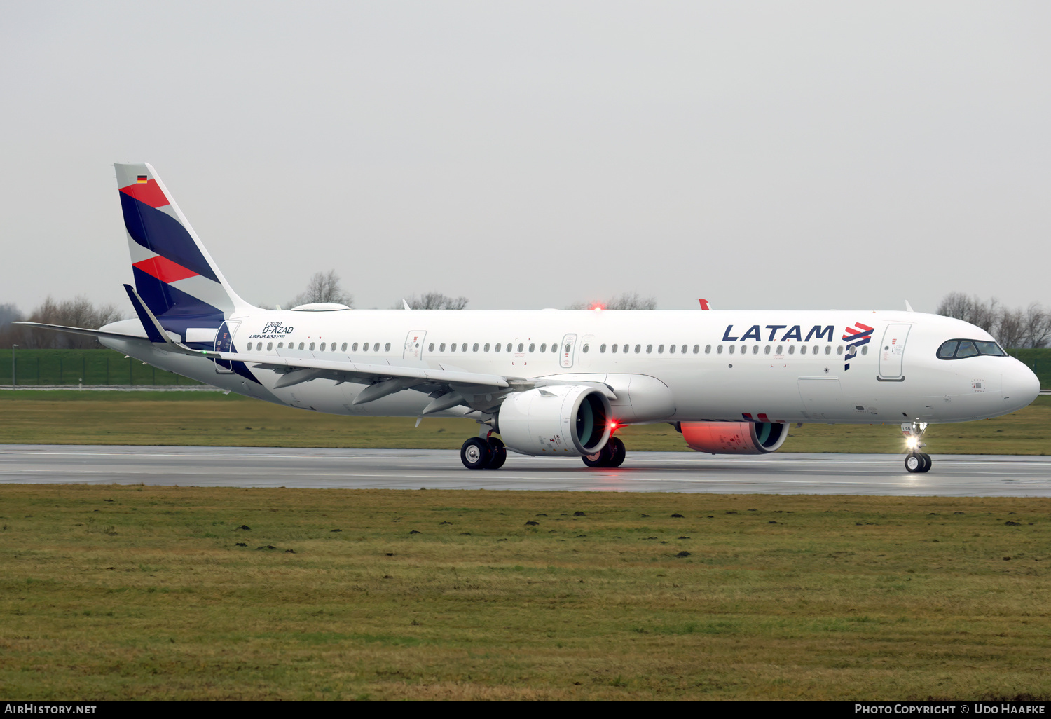 Aircraft Photo of D-AZAD / PS-LBQ | Airbus A321-271NX | LATAM Airlines | AirHistory.net #877575