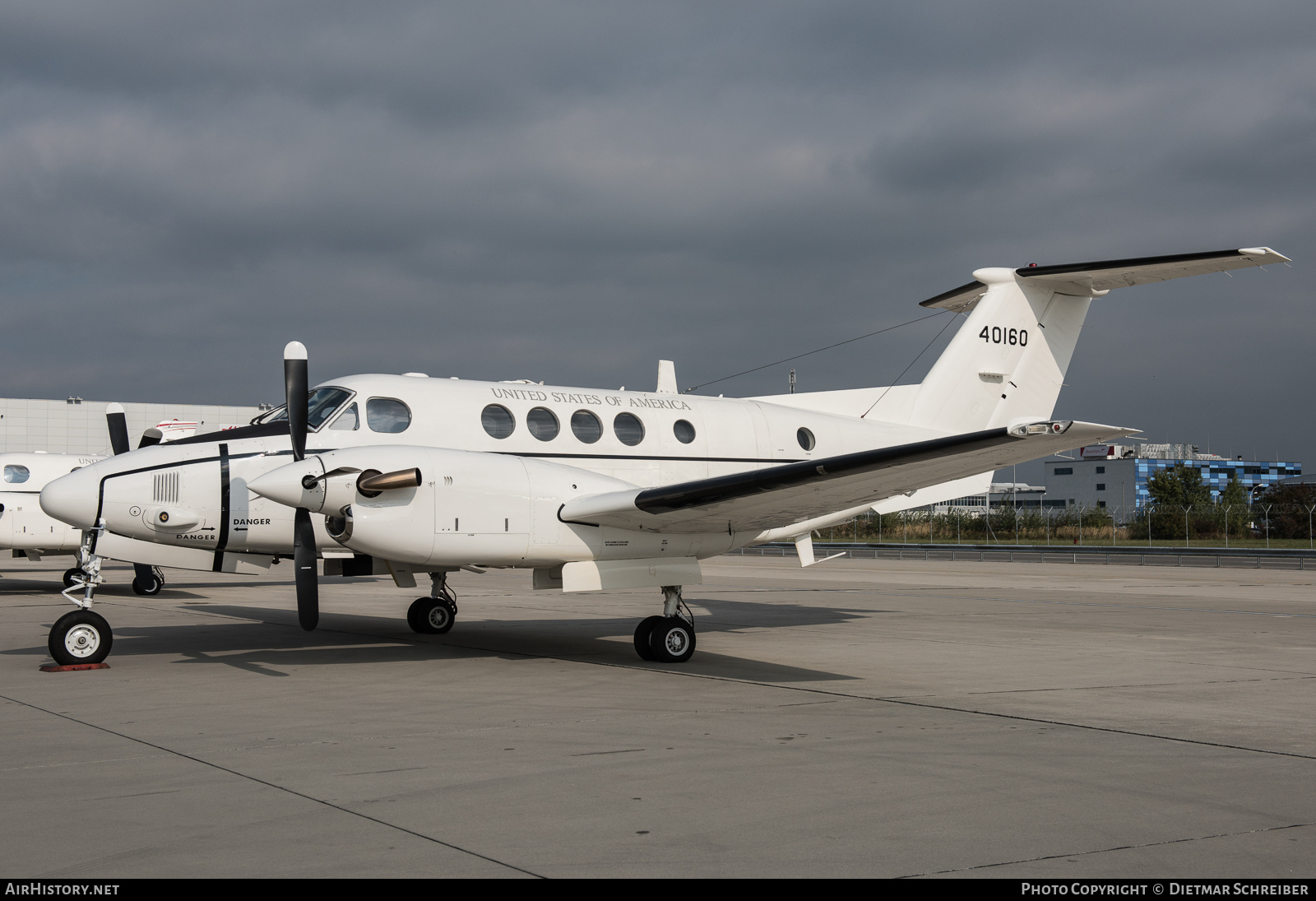 Aircraft Photo of 84-0160 / 40160 | Beech C-12U Huron (B200C) | USA - Army | AirHistory.net #877778