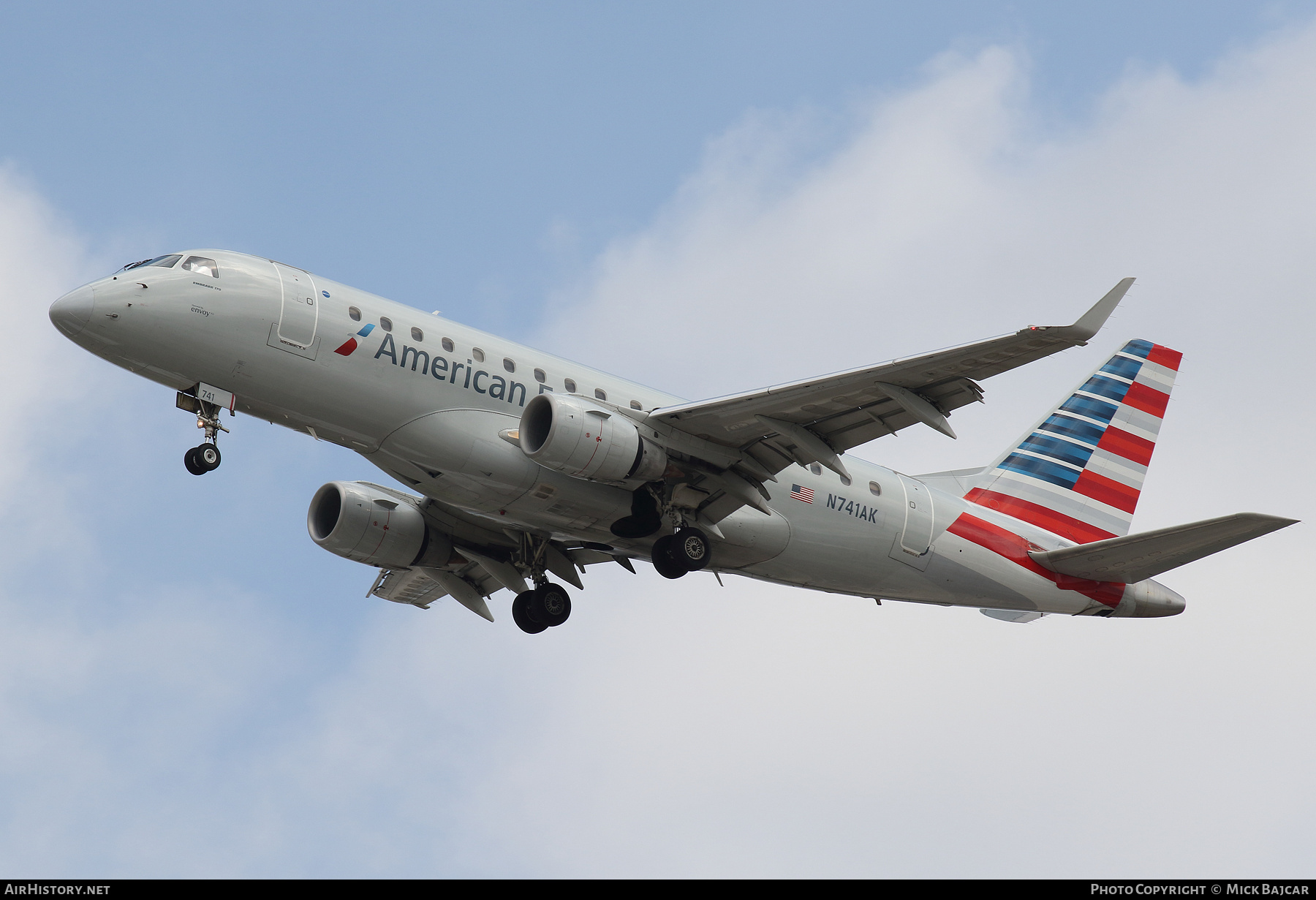 Aircraft Photo of N741AK | Embraer 170SE (ERJ-170-100SE) | American Eagle | AirHistory.net #878059