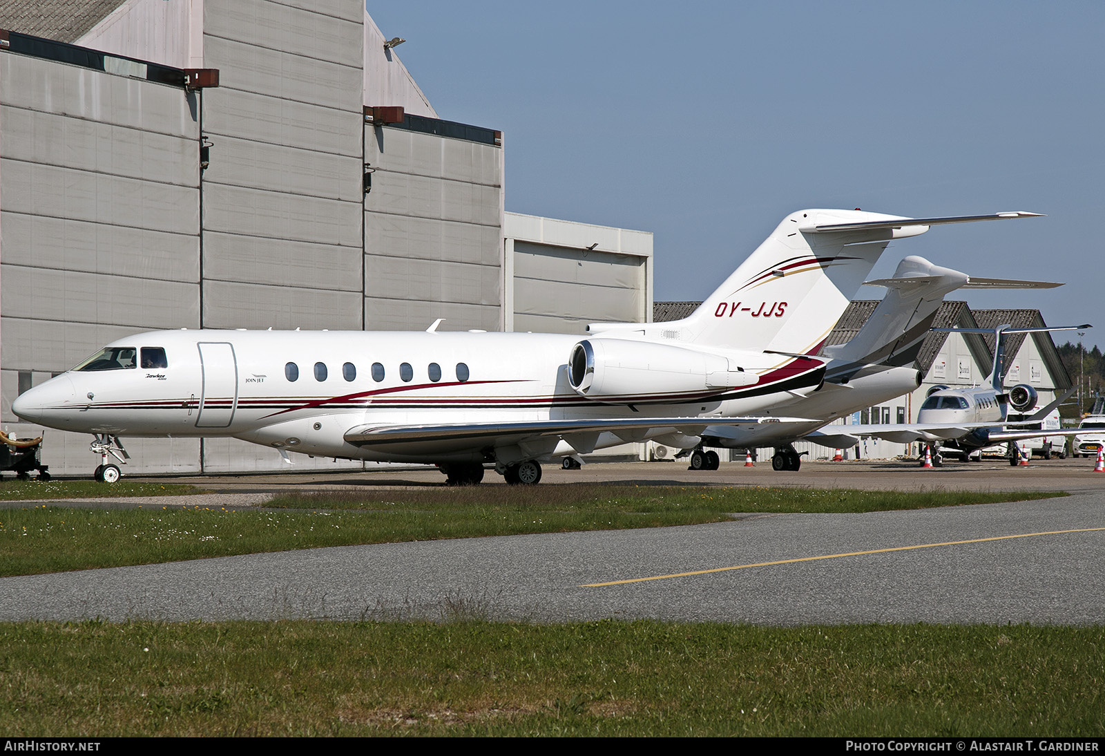 Aircraft Photo of OY-JJS | Hawker Beechcraft 4000 | JoinJet | AirHistory.net #880826