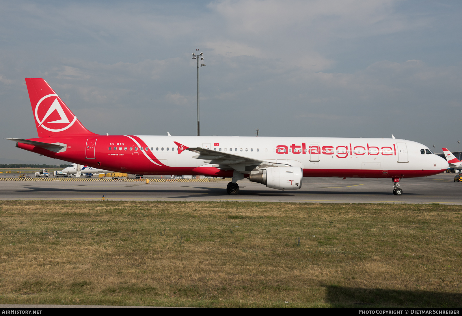 Aircraft Photo of TC-ATR | Airbus A321-211 | AtlasGlobal Airlines | AirHistory.net #881717