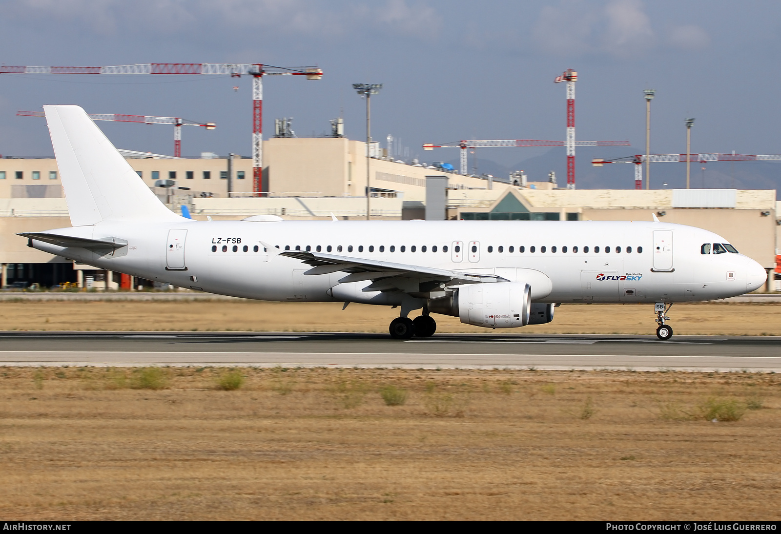 Aircraft Photo of LZ-FSB | Airbus A320-214 | Fly2Sky | AirHistory.net #881873