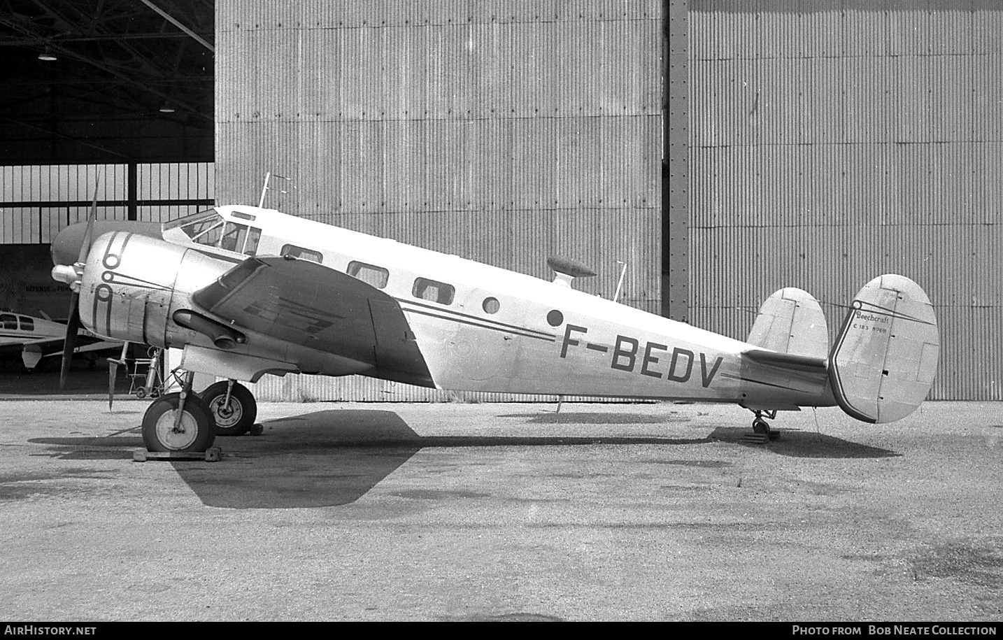 Aircraft Photo of F-BEDV | Beech C18S | AirHistory.net #882015