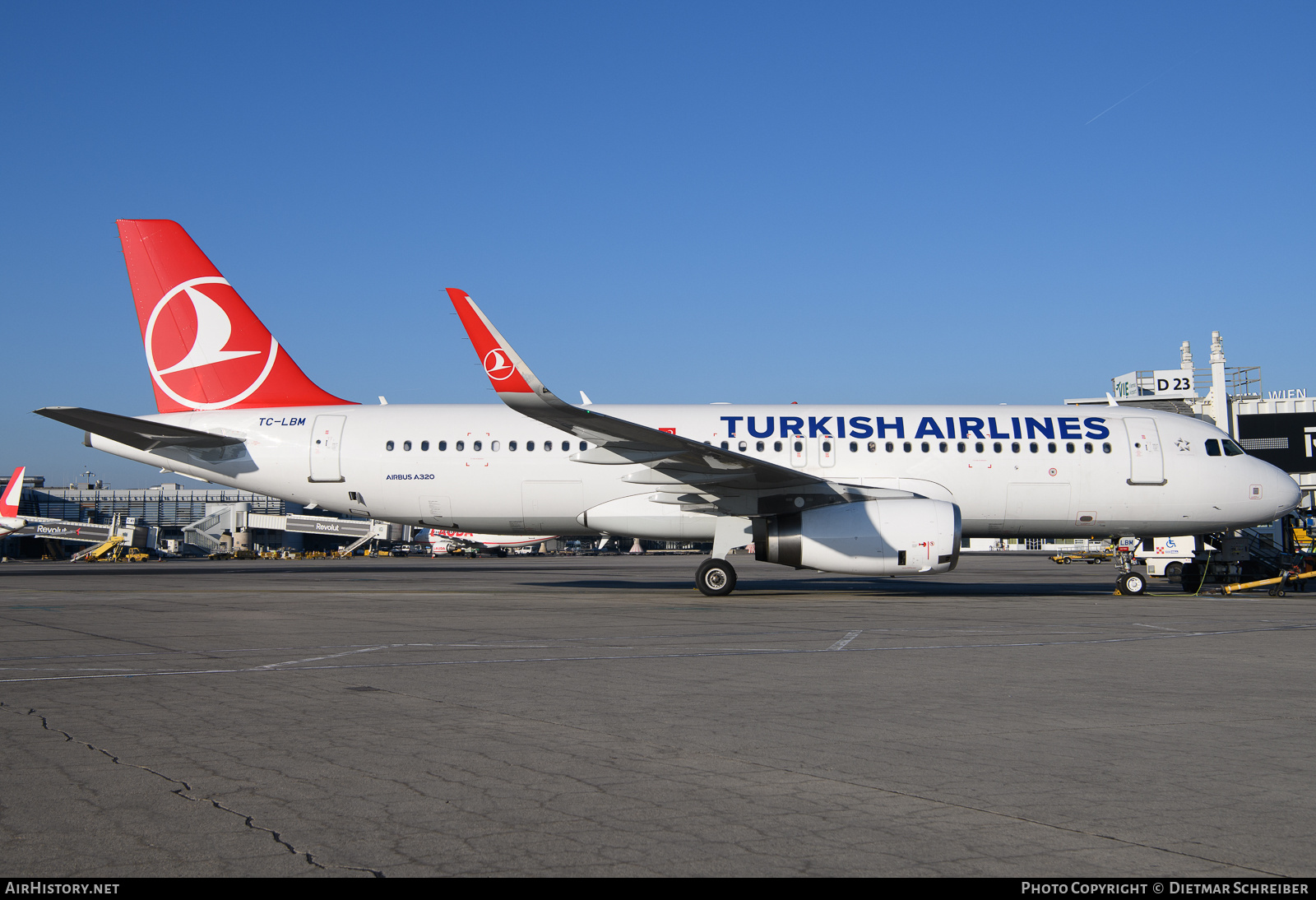 Aircraft Photo of TC-LBM | Airbus A320-232 | Turkish Airlines | AirHistory.net #883323