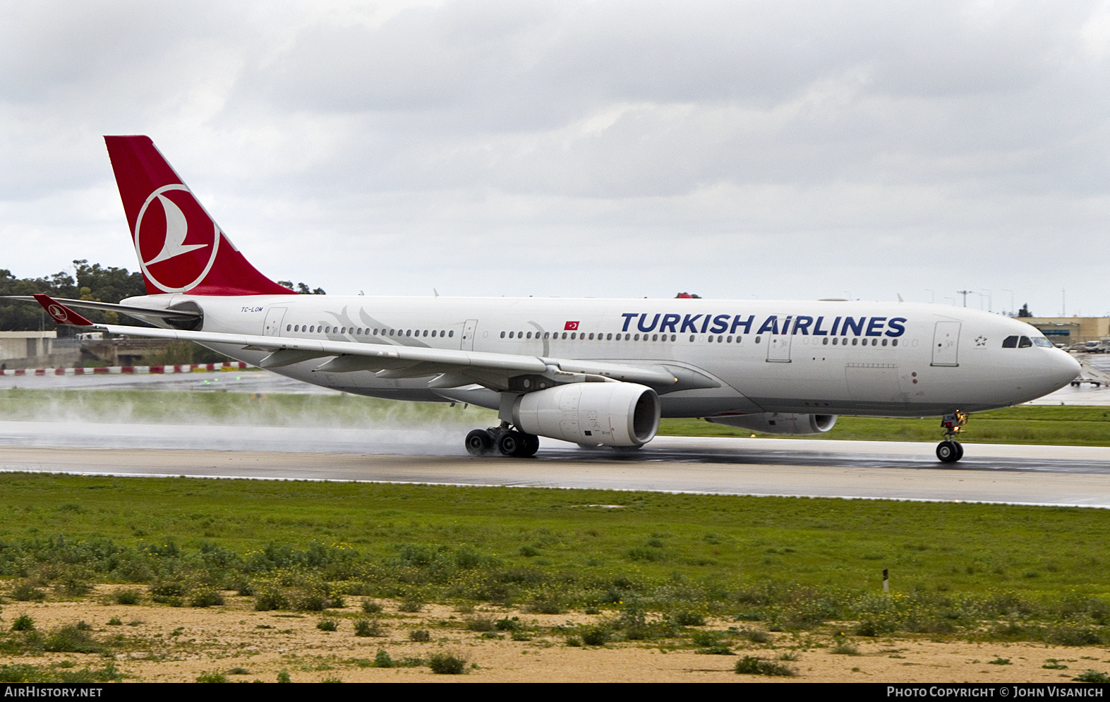 Aircraft Photo of TC-LOM | Airbus A330-243 | Turkish Airlines | AirHistory.net #885544