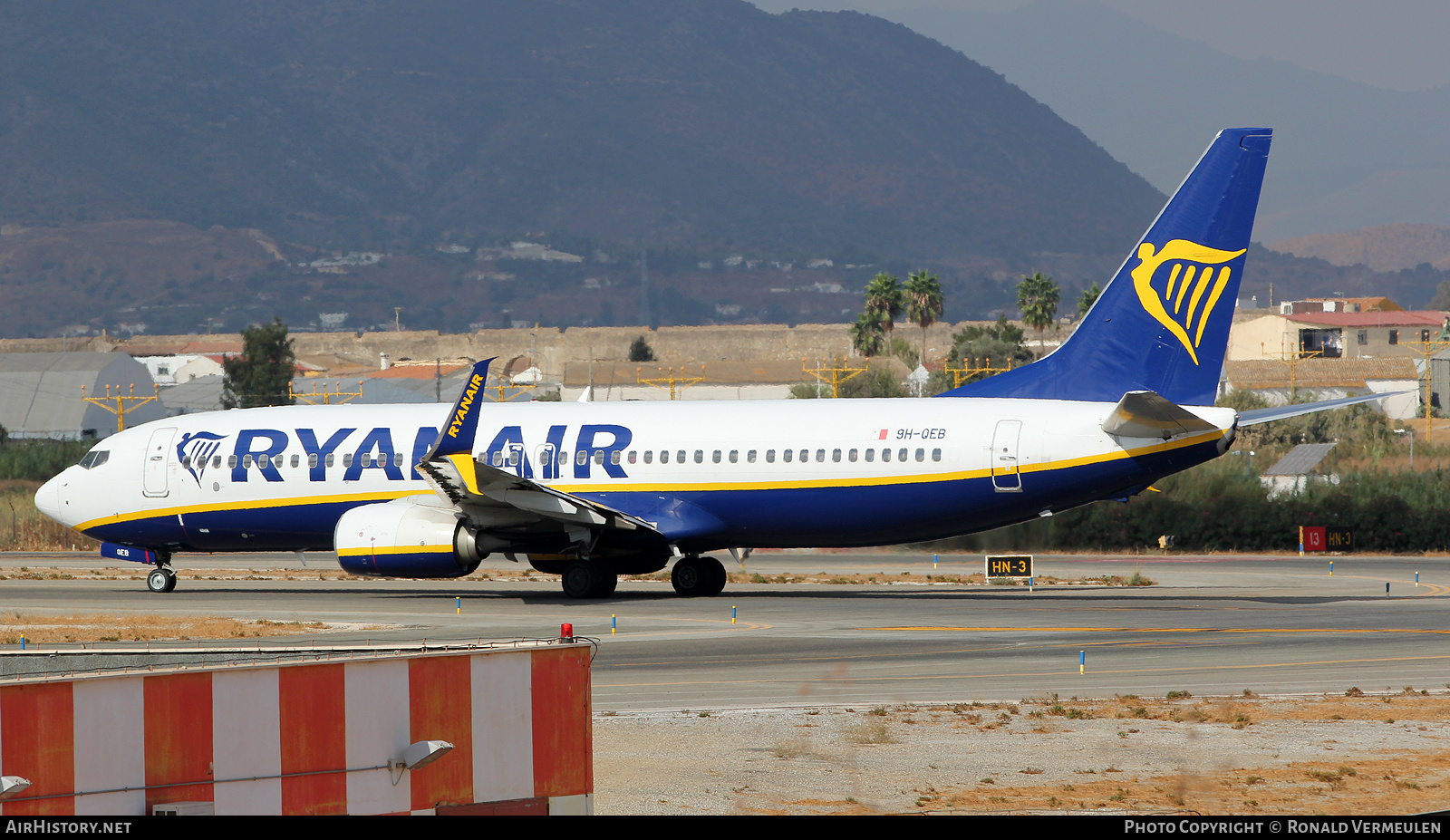 Aircraft Photo of 9H-QEB | Boeing 737-800 | Ryanair | AirHistory.net #885807