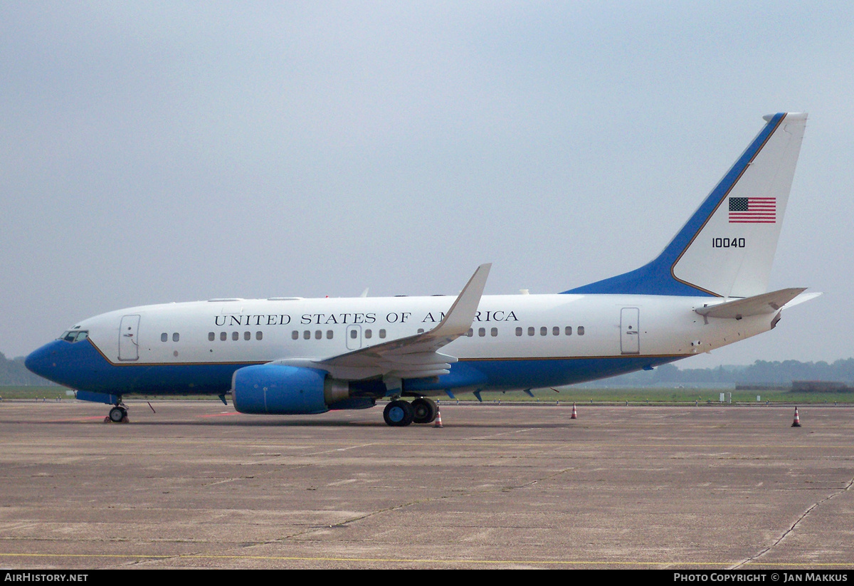 Aircraft Photo of 01-0040 / 10040 | Boeing C-40B | USA - Air Force | AirHistory.net #885872